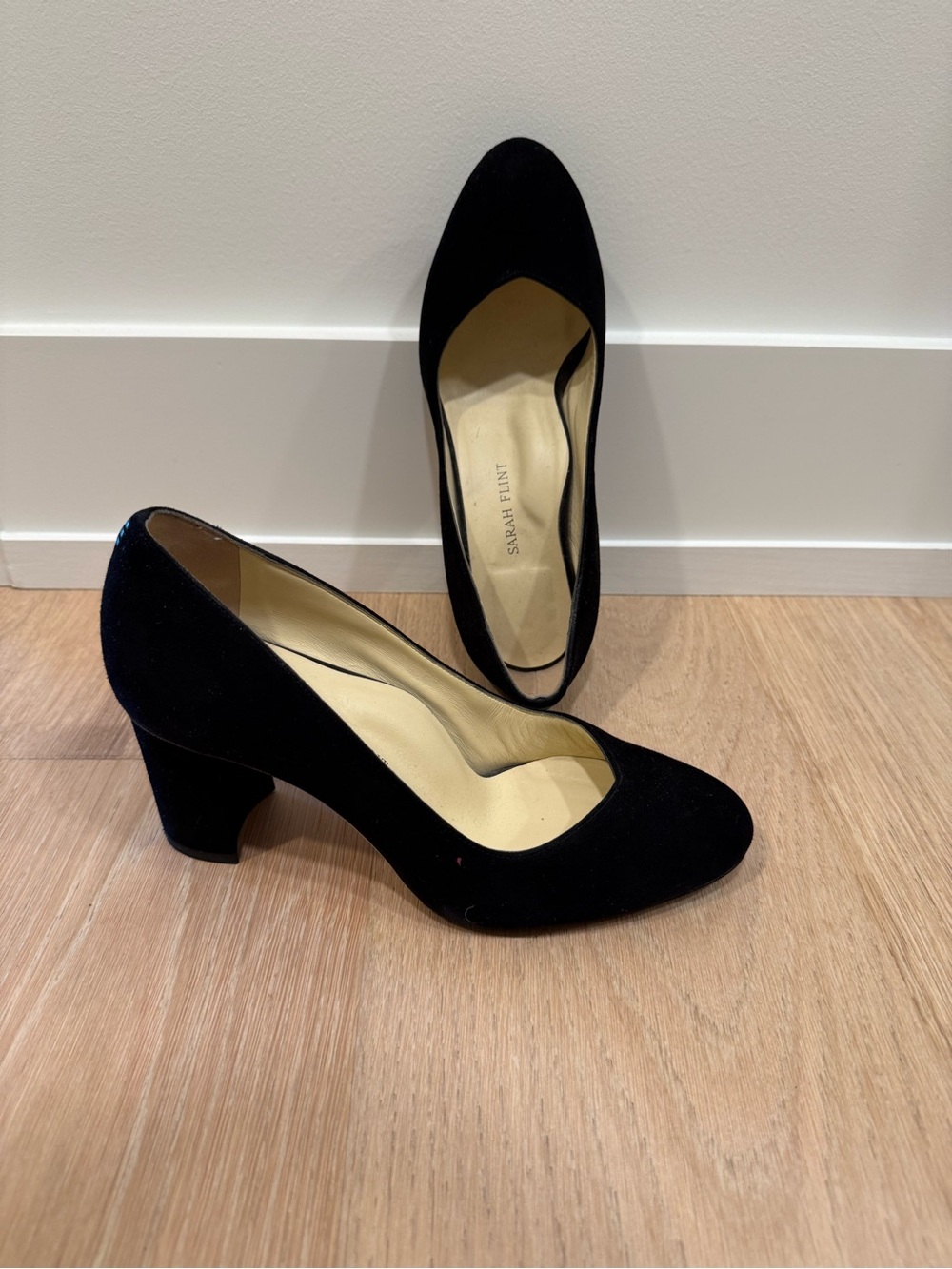 Sarah Flint Perfect Round Toe Pump 70 in Black Suede